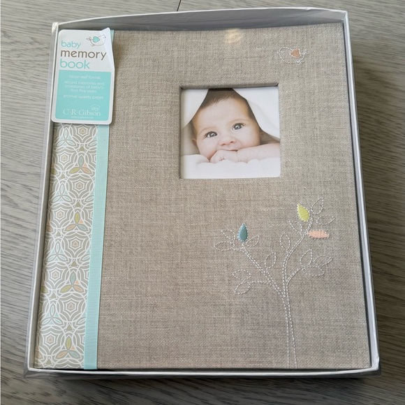C.R. Gibson Gender Neutral Baby Memory Book - Picture 1 of 5
